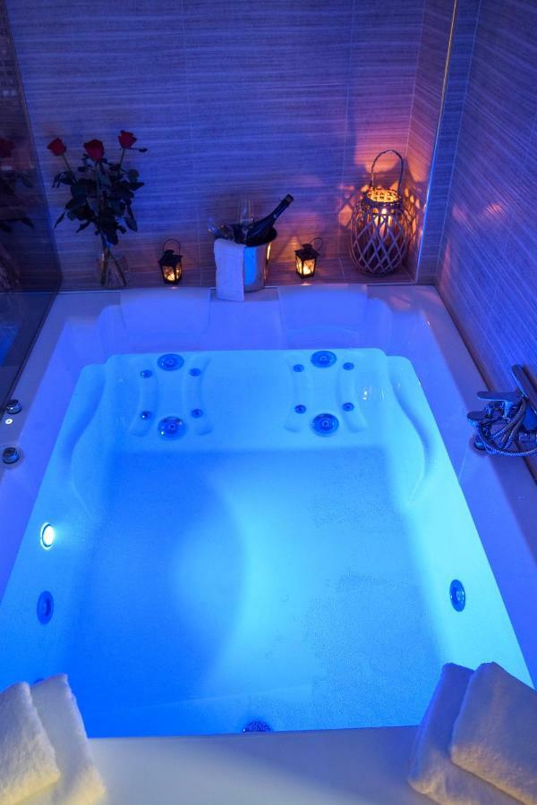 Nephele Luxury Suite Thessaloníki Eksteriør bilde
